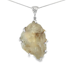 Tibetan Himalayan Quartz Pendant (M1076)
