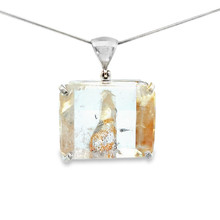 Manifestation Quartz Pendant (SB3111)