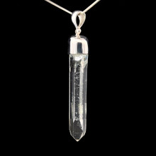 Tibetan Himalayan Quartz Pendant (SB3110)