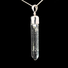 Tibetan Himalayan Quartz Pendant (SB3110)
