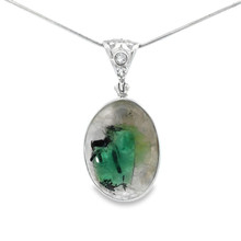 Natural Emerald Pendant Necklace (SE1327)