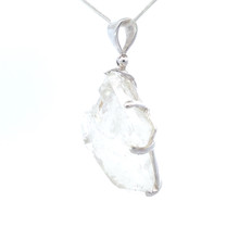 Faden Quartz Pendant Necklace (SB1443)