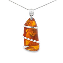Baltic Amber Pendant Necklace (SE1790)