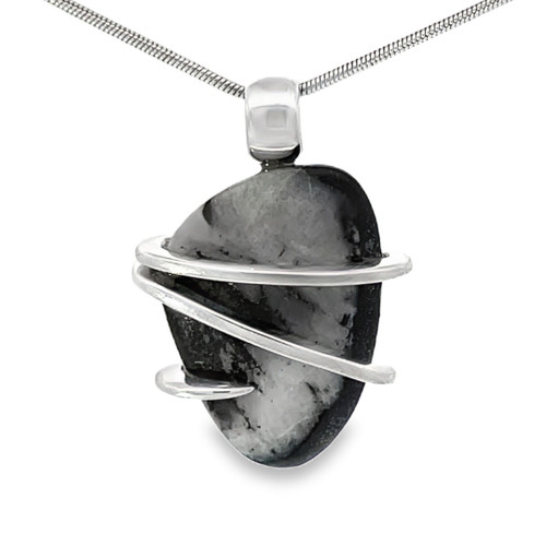 Chrysanthemum Stone Pendant (SE1748)