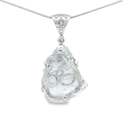 Petalite Crystal Pendant Necklace (SE1195)