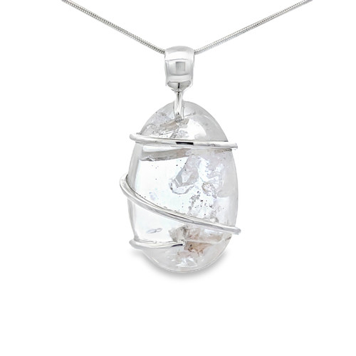 Manifestation Quartz Pendant (AE1005)