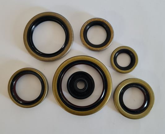 Pair Of Engine Crank Shaft Seals For KTM 250/300 SX EXC (1990-2016) – Aftermarket Seal Kit, CSS.KTM300.9016