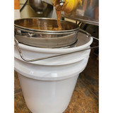 Harvest Lane Honey 5 Gal Plastic Honey Bucket with Gate HONEYBCKT-102 716027