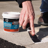 DAP 32 Oz. White Weatherproof Patching Compound 7079818787 785605