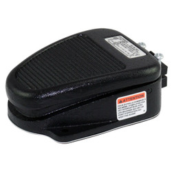 Linemaster FootSwitch,Black,CastIron,SPDT,Momentary 632-S