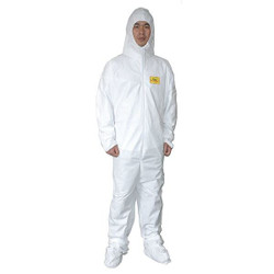 Condor Coveralls,L,Wht,Microporous Film Lam,PK6 30C551