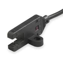 Omron Photoelectric Sensor, Thru-Beam, PNP EE-SX872P