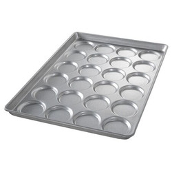Chicago Metallic Bun and Roll Pan,17 3/4 in W 42495E