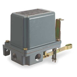 Telemecanique Sensors AlternatrOpenLiquidLvlSwtch,Alum,DPST4NC 9038AR1