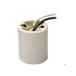 Leviton 660 W,White,Medium Screw (E26) 10085