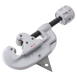 Screw Feed Tubing Cutter, Model 15, 3/16 in to 1-1/8 in Cap