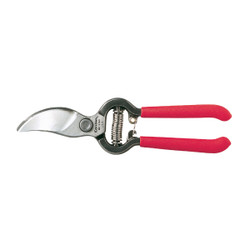 Corona Classic Cut 8.25 In. Bypass Pruner BP3160