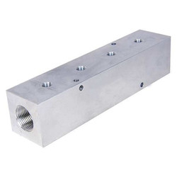 Pneumadyne Manifold,Aluminum,4Outlets,9.75"L M40-500-4