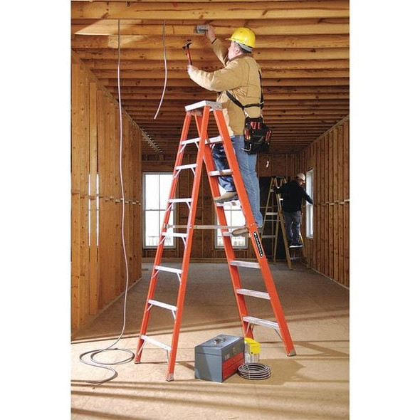 Louisville 8 ft Fiberglass Stepladder, 375 lb Capacity FS1308HD