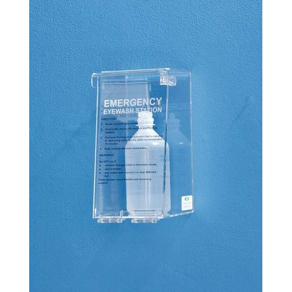 Manufacturer Varies Eyewash Station in Fluorescent Green 3PVL7