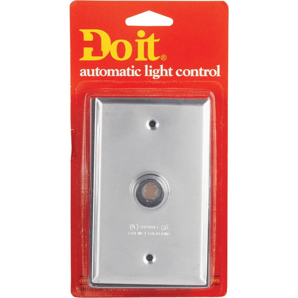 Do it Hard Wire Aluminum Photocell Lamp Control with Switch Plate 511110 511110