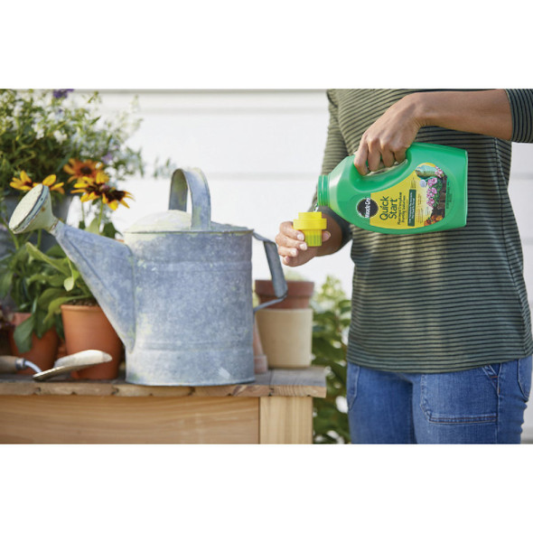 Miracle-Gro Quick Start 48 Oz. Liquid Planting & Transplant Starting Solution 2005562 738759