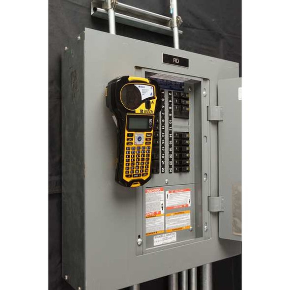 Brady Magnetic Mount, with Screws M21-MAGNET