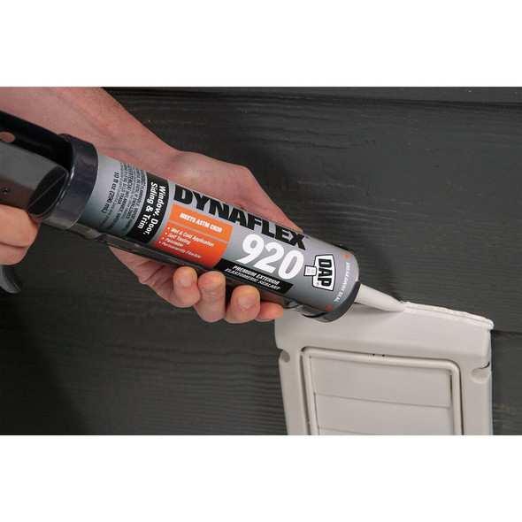 DAP DYNAFLEX 920 10.1 Oz. Premium Exterior Elastomeric Sealant, White 7079889200 770009