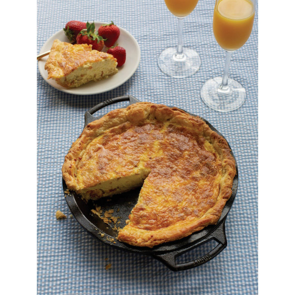 Lodge 9 In. Seasoned Cast Iron Pie Pan with Dual Handles BW9PIE 642293