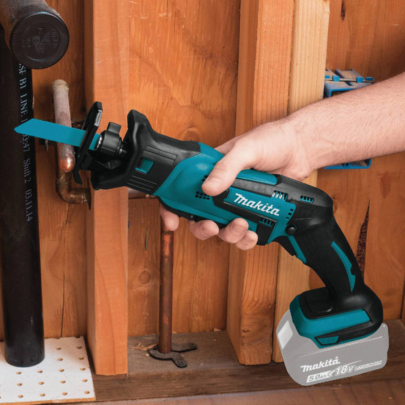 Makita 18V LXT Lithium-Ion Compact Cordless Reciprocating Saw (Tool Only)