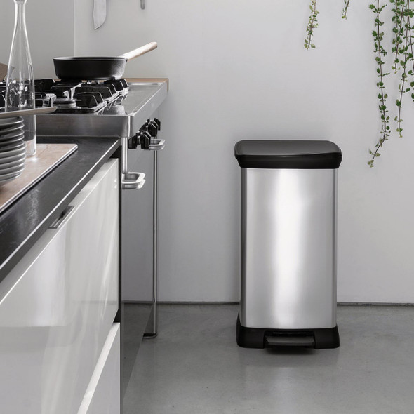 Curver Deco 13 Gal. Trash Bin 249420 635533