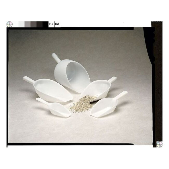 Manufacturer Varies Scoop,42 1/4 fl oz,39.05 cm,White 607145