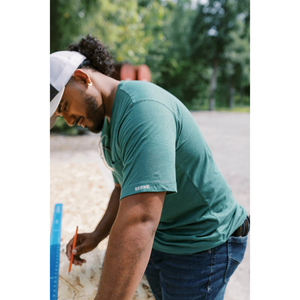 Berne Performance Men's Large Tall Pine Short Sleeve Pocket T-Shirt Berne Performance Men's Large Tall Pine Short Sleeve Pocket T-Shirt