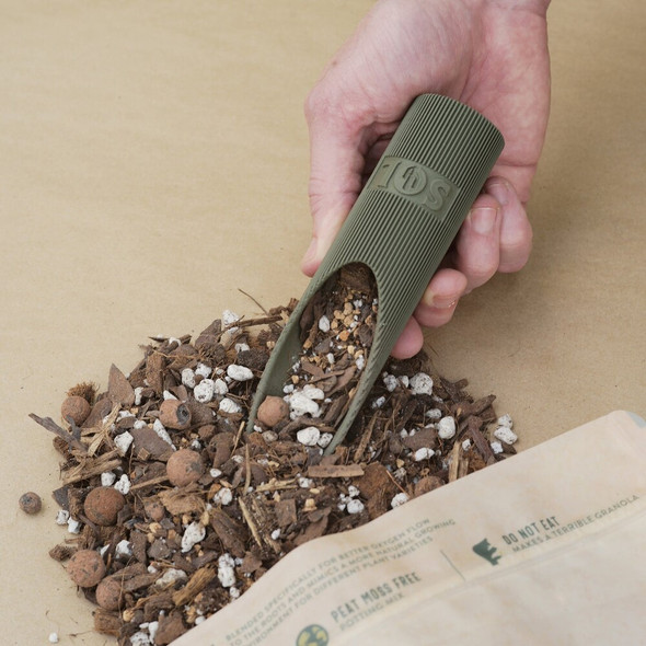 Sol Soils Repotting Scoop 05-001-01 723407