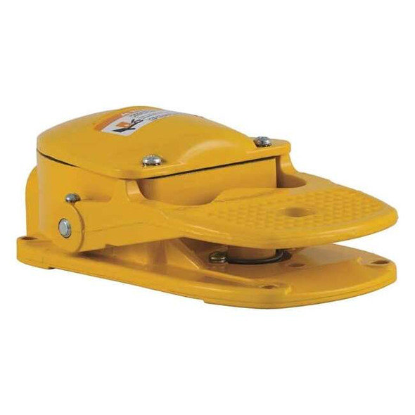 Square D FootSwtch,Yellow,Aluminum,SPDT,Momentary 9002AW5