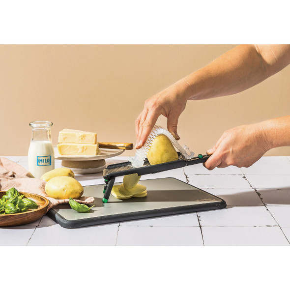 Dreamfarm Nocutu Mandoline, Green