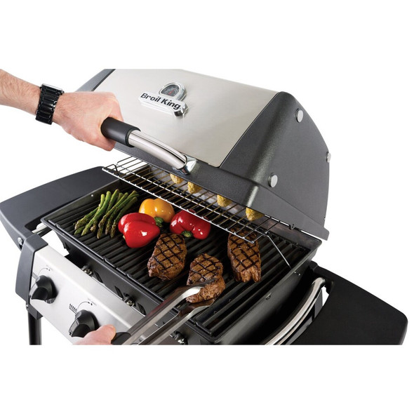 Broil King Porta-Chef 320 Black 300 Sq. In. LP Portable Gas Grill 952654 856455