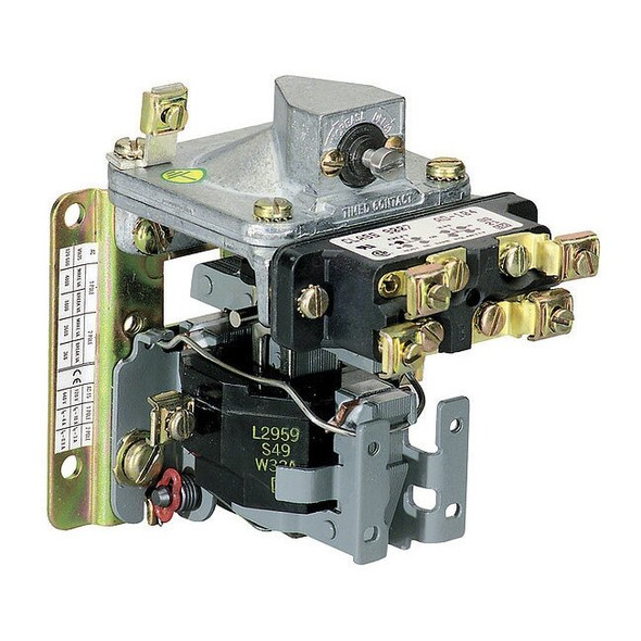 Square D Pneumatic Time Delay Relay, Off Delay, 110/120V AC, SPDT 9050AO10DV02