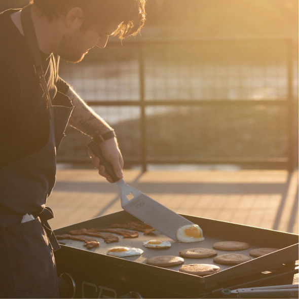 Char-Broil Performance Series 28 In. Propane Gas Griddle with Cart 463459924 894654