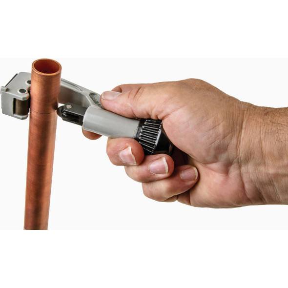 Superior Tool 1-1-4 In. O.D. Enclosed-Feed Tubing Cutter 35219 448334