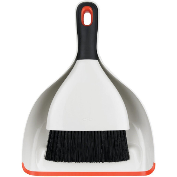 1334480 OXO 4.25 In. W. Polypropylene Whisk Broom with Dust Pan