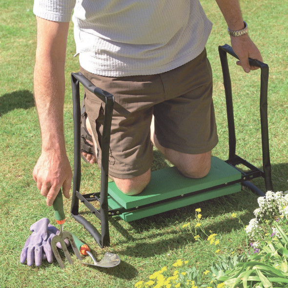 Best Garden Green Foam Pad with Black Steel Frame Garden Kneeler Bench GM7104 701853