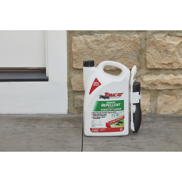 TOMCAT 1 Gal. Ready-To-Use Rodent Repellent with Comfort Wand 0368208 711079