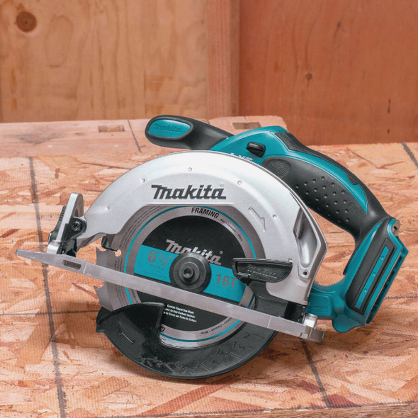 Makita 18V LXT Lithium-Ion 6-1-2 In. Cordless Circular Saw (Tool Only) XSS02Z 301330