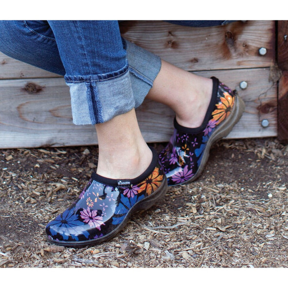 Sloggers Women's Size 7 Black with Flower Design Garden Shoe 5116FP07 767774
