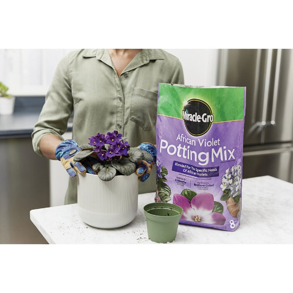 Miracle-Gro 8 Qt. African Violet Potting Mix 72678430 759842