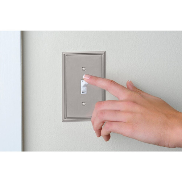 Amerelle Metro Line 1-Gang Cast Metal Toggle Switch Wall Plate, Brushed Nickel 77TBN 511379