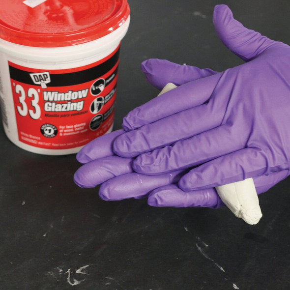 DAP 33 32 Oz. Glazing Compound 7079812122 774718
