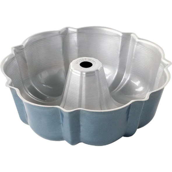 Nordic Ware 6-Cup Formed Non-Stick Bundt Cake Pan 51322