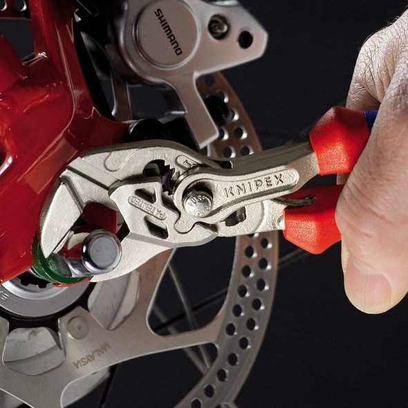 Knipex 6 in Knipex Cobra Straight Jaw Plier Wrench Smooth, Bi-Material Grip 86 05 150